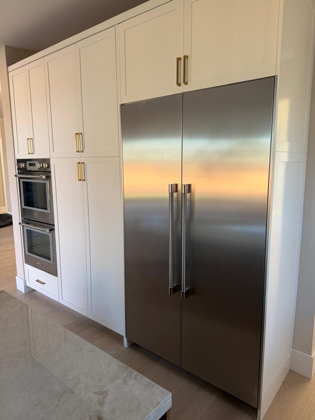 Integrated stainless refrigerator